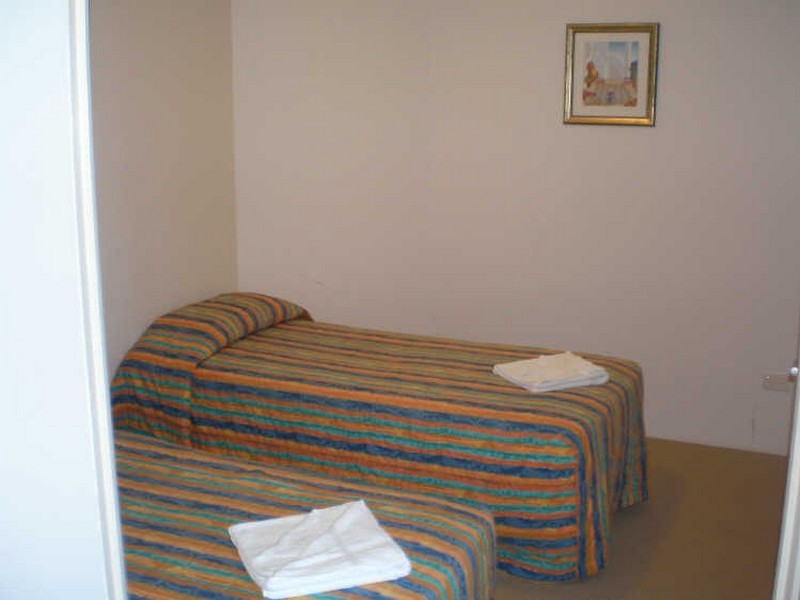 602/182 Marine Parade, Labrador QLD 4215