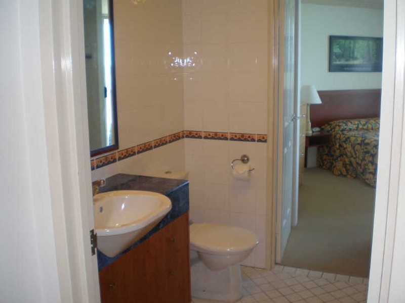 602/182 Marine Parade, Labrador QLD 4215