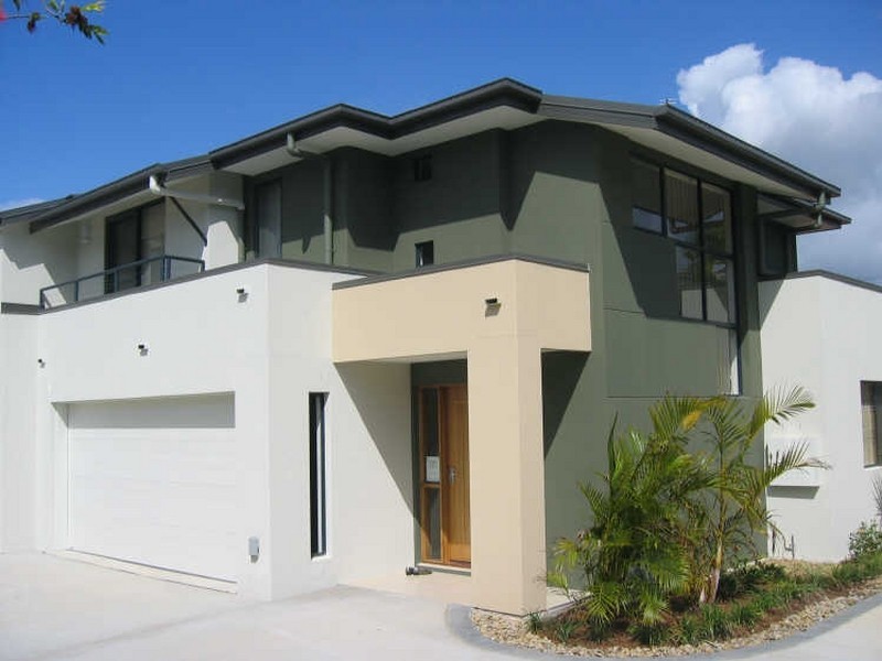 2/100 Imperial Parade, Labrador QLD 4215