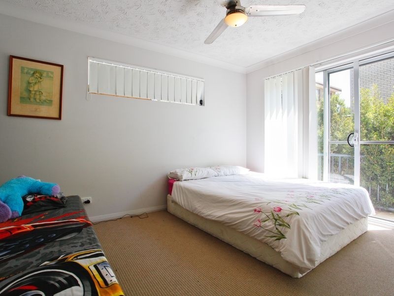 1/11 Clark Street, Biggera Waters QLD 4216