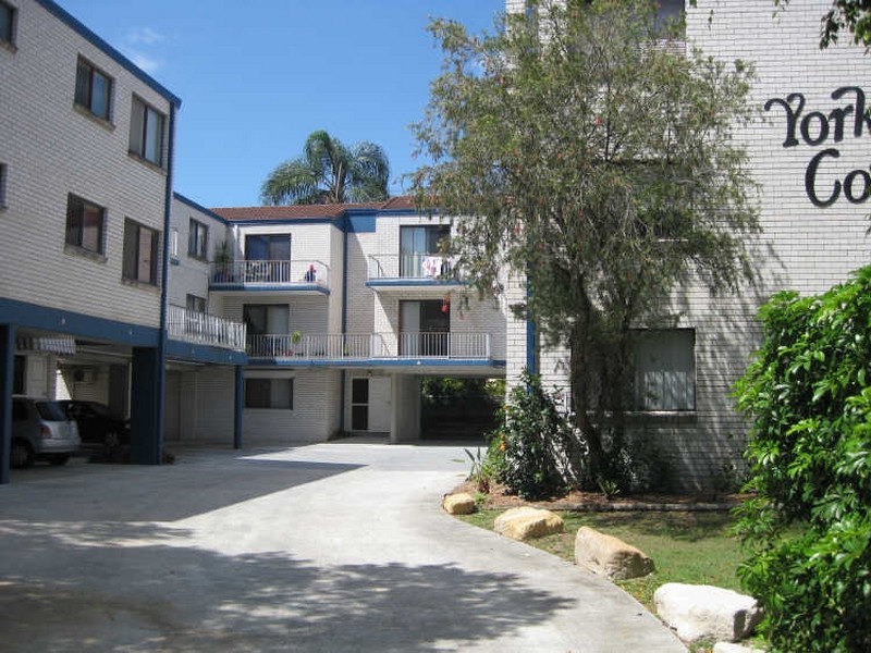 12/20 Bright Avenue, Labrador QLD 4215