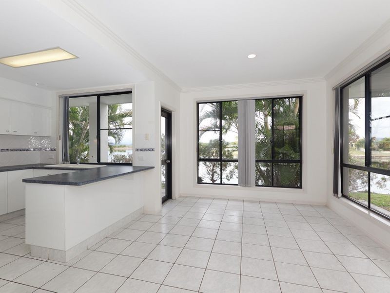 1 Serenity Boulevard, Helensvale QLD 4212