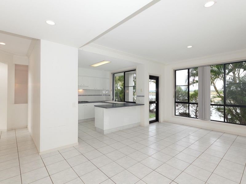 1 Serenity Boulevard, Helensvale QLD 4212