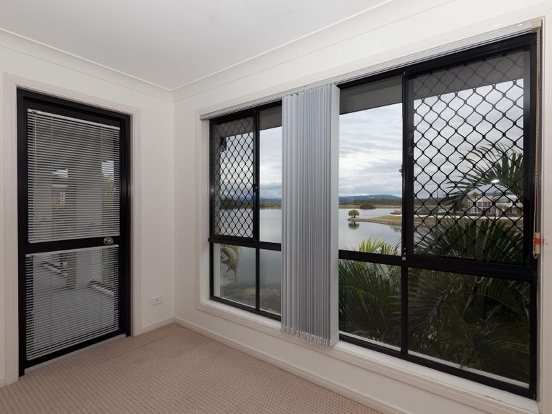 1 Serenity Boulevard, Helensvale QLD 4212