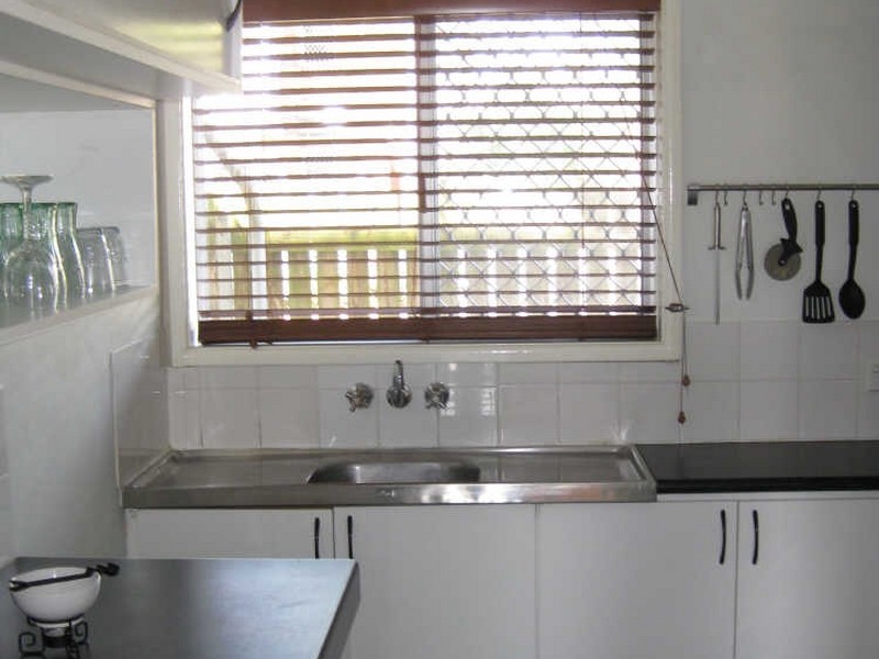 2/10 Phillip Street, Labrador QLD 4215