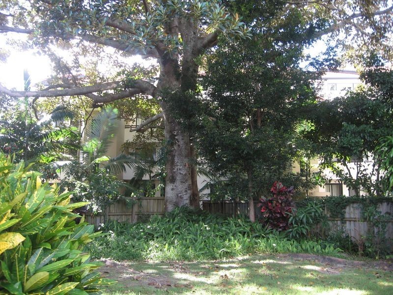 2/29 Bath Street, Labrador QLD 4215