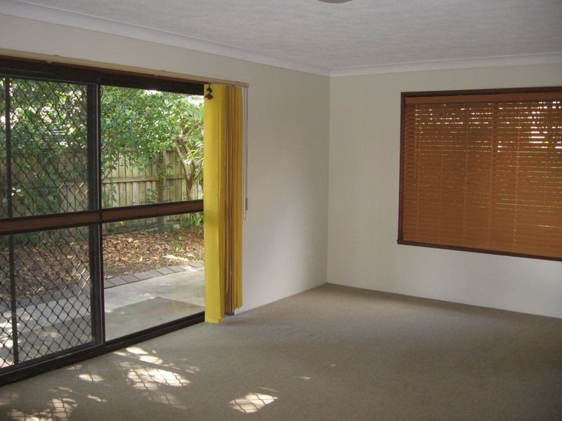 2/29 Bath Street, Labrador QLD 4215