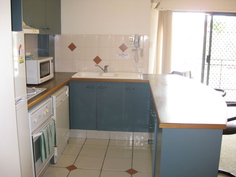 11/7 Robert Street, Labrador QLD 4215