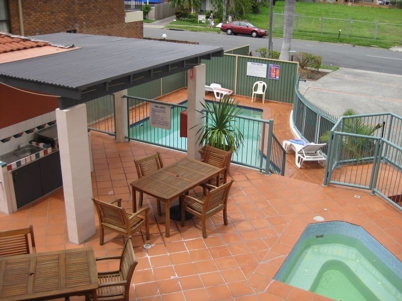 11/7 Robert Street, Labrador QLD 4215