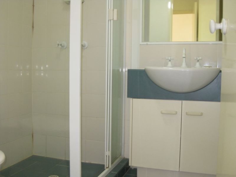 11/7 Robert Street, Labrador QLD 4215