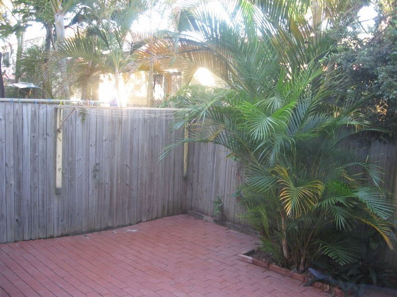 9/36 Broad Street, Labrador QLD 4215