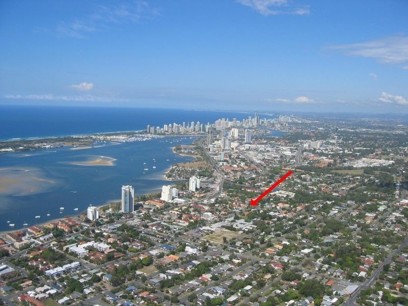 25 Robert Street, Labrador QLD 4215