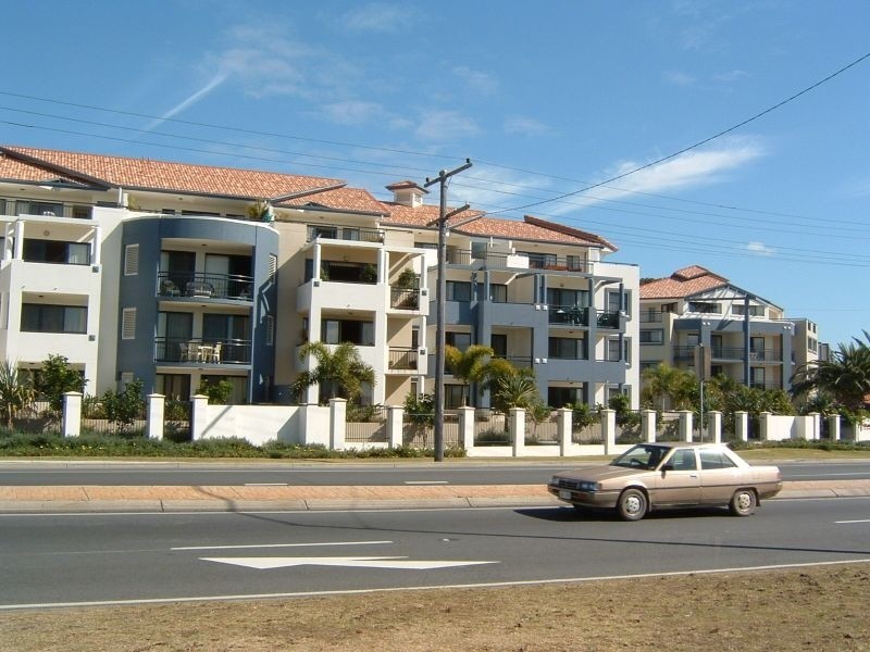 Labrador QLD 4215