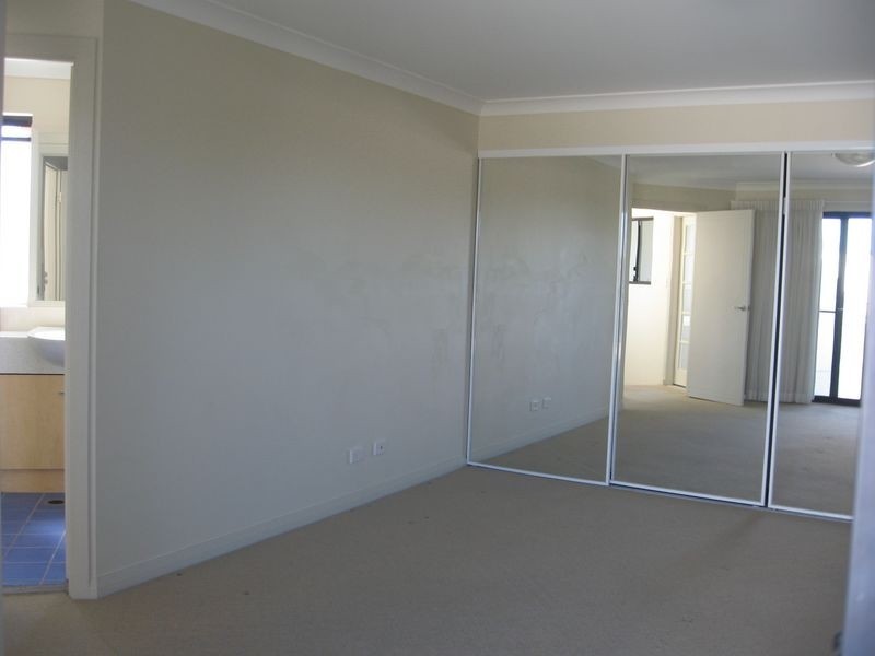 Labrador QLD 4215