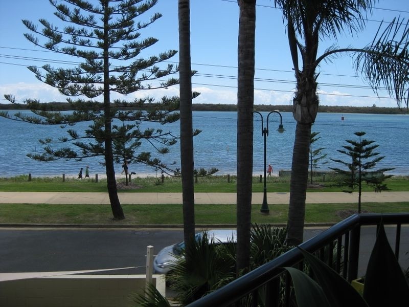 11/418 Marine Parade, Biggera Waters QLD 4216