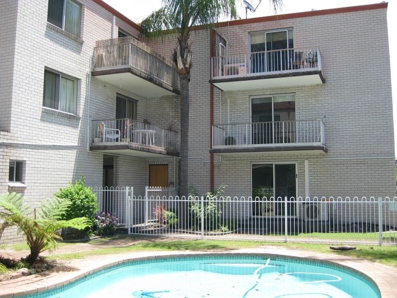 4/9 Loder Street, Biggera Waters QLD 4216