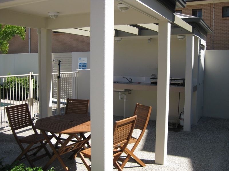 14/13D Wyndham Avenue, Southport QLD 4215
