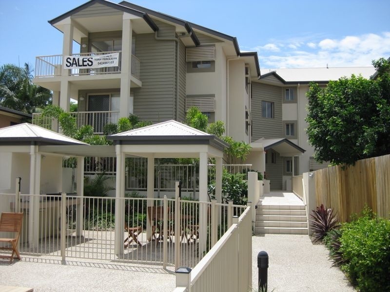 14/13D Wyndham Avenue, Southport QLD 4215