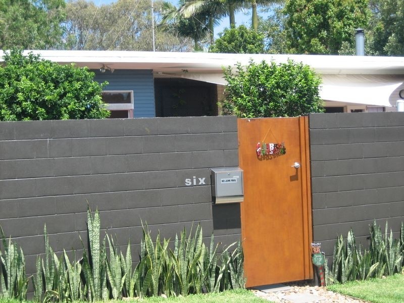 6 West King Lane, Southport QLD 4215