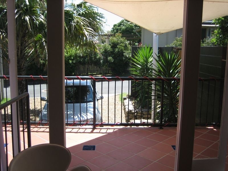 6 West King Lane, Southport QLD 4215