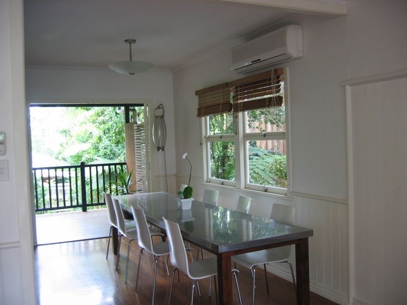 6 West King Lane, Southport QLD 4215