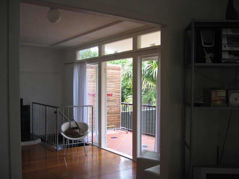 6 West King Lane, Southport QLD 4215