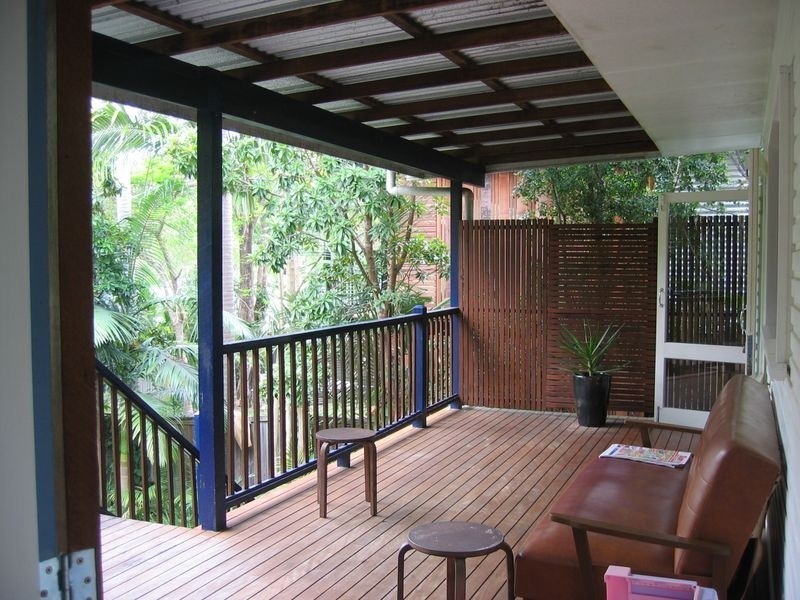 6 West King Lane, Southport QLD 4215