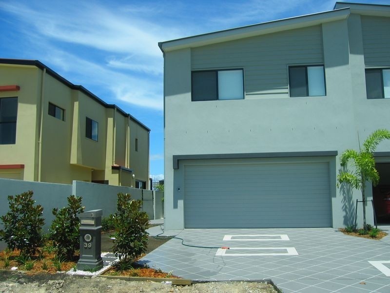 1/39 Compass Street, Biggera Waters QLD 4216