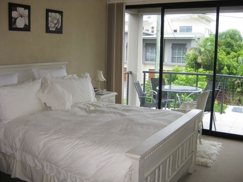 1/15 Ray Street, Runaway Bay QLD 4216