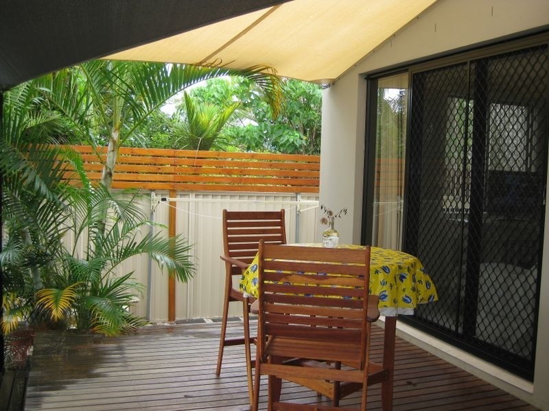 1/15 Ray Street, Runaway Bay QLD 4216