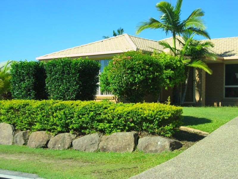 35 Howland Circuit, Pacific Pines QLD 4211