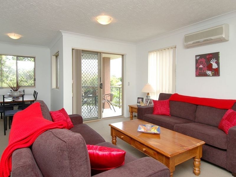 4/20 Oleander Avenue, Biggera Waters QLD 4216