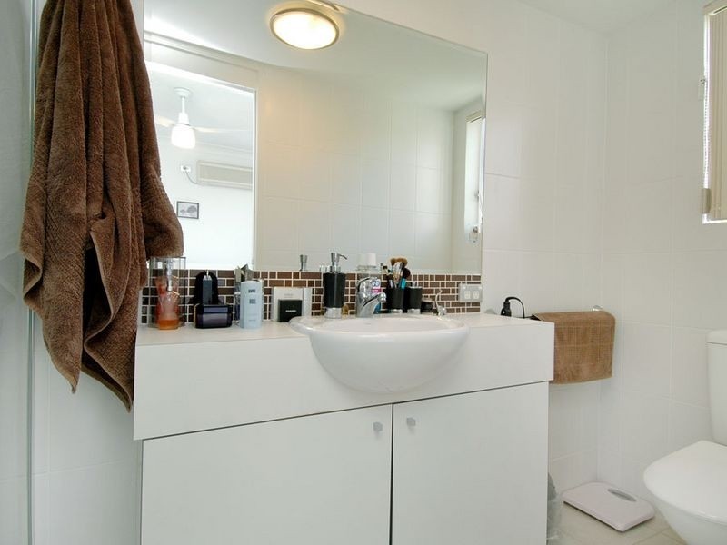 4/20 Oleander Avenue, Biggera Waters QLD 4216