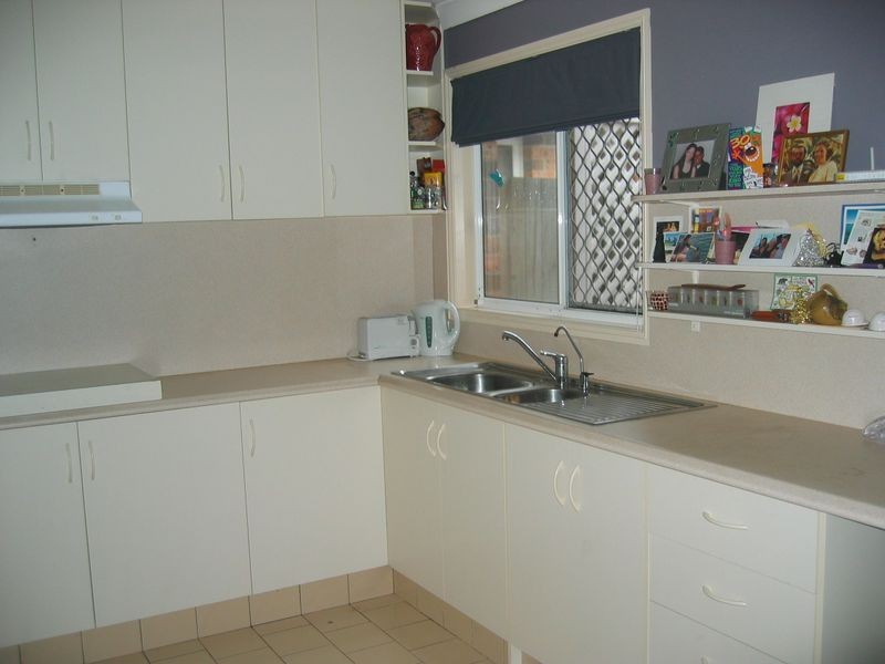 2/35 Kenny Drive, Labrador QLD 4215