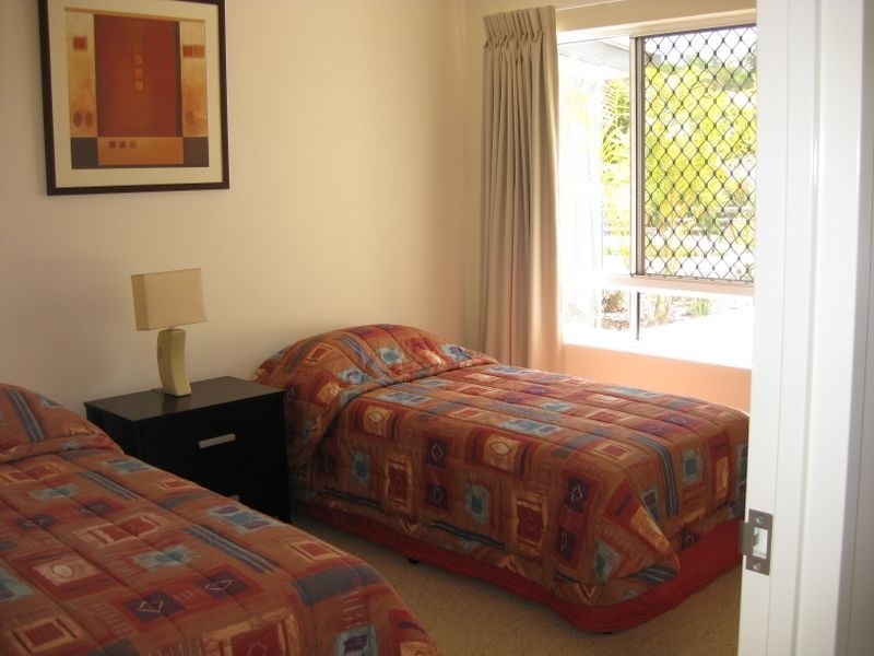 1-15/4 Proud Street, Labrador QLD 4215