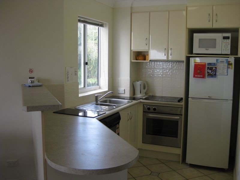 36/484 Marine Parade, Biggera Waters QLD 4216
