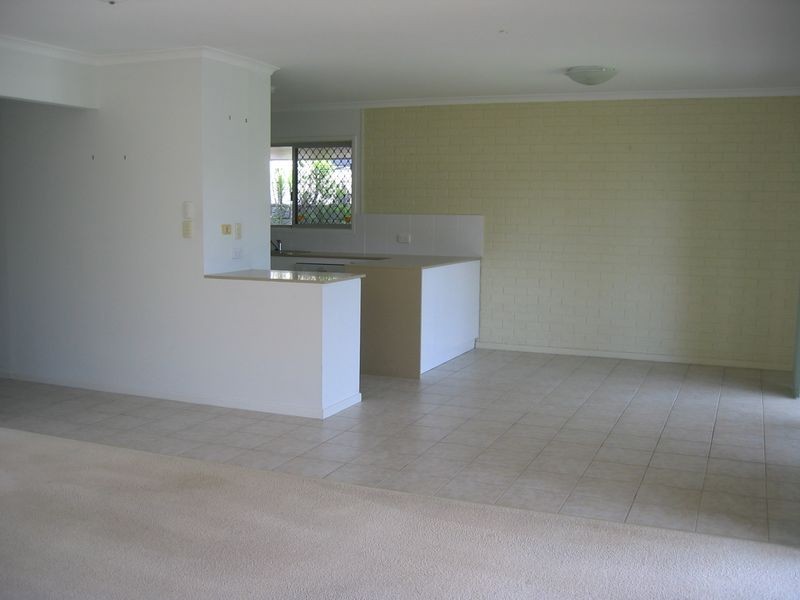 15 Vaggelas Crescent, Biggera Waters QLD 4216