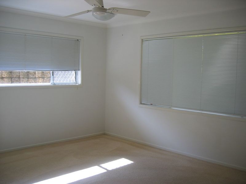 15 Vaggelas Crescent, Biggera Waters QLD 4216