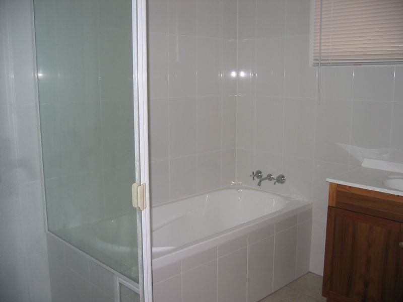 15 Vaggelas Crescent, Biggera Waters QLD 4216