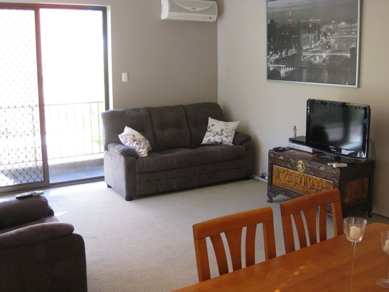 25/490 Marine Parade, Biggera Waters QLD 4216