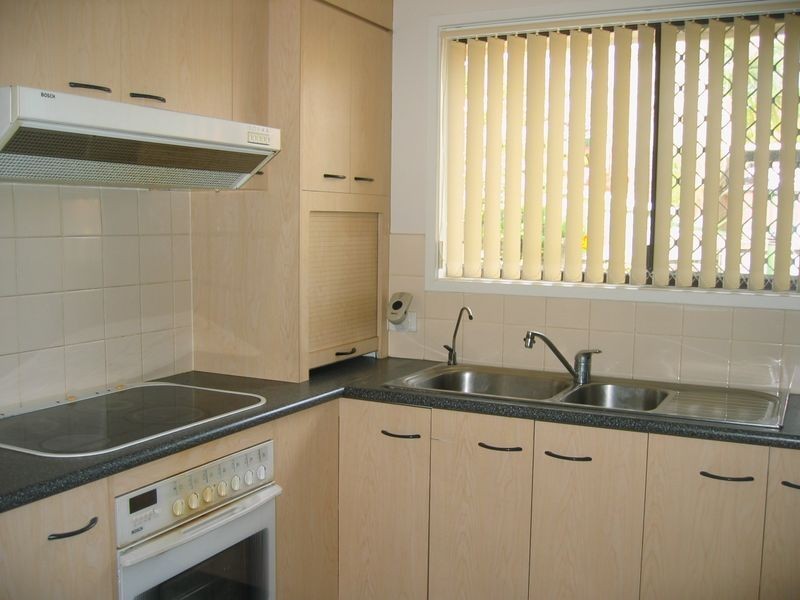 5/51 Imperial Parade, Labrador QLD 4215