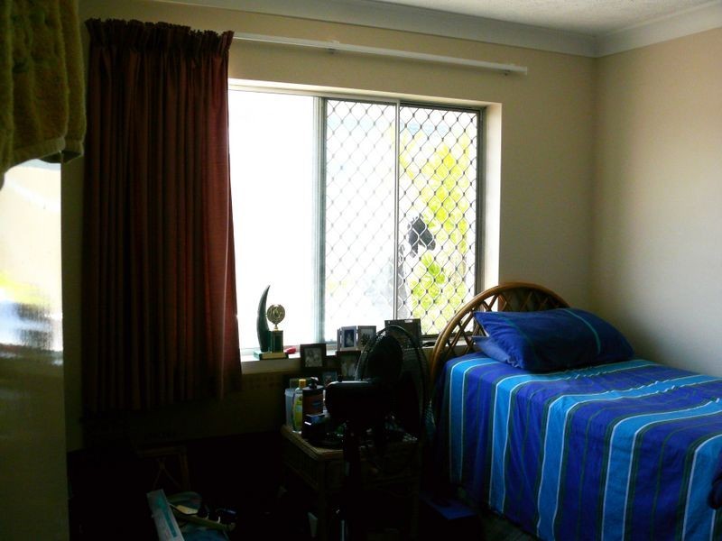 2/6 Back Street, Biggera Waters QLD 4216