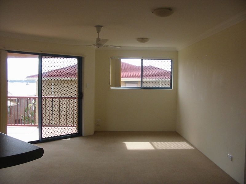 12/89 Frank Street, Labrador QLD 4215