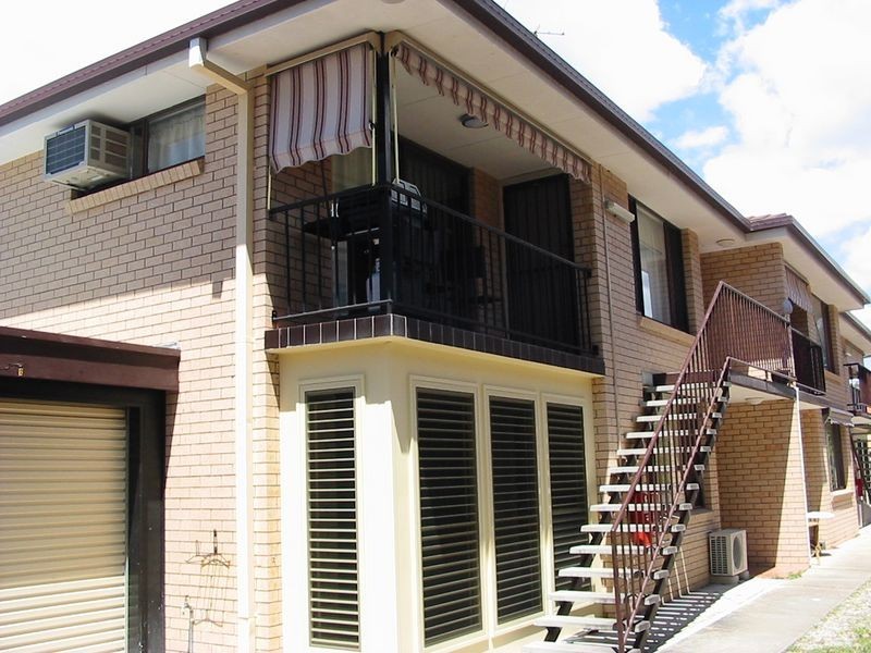 4/173 Muir Street, Labrador QLD 4215