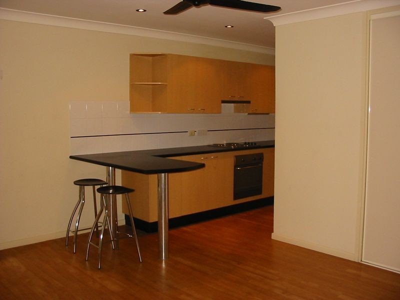 4/173 Muir Street, Labrador QLD 4215