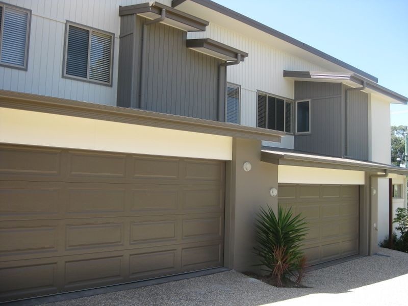 4 & 5/27 Government Road, Labrador QLD 4215