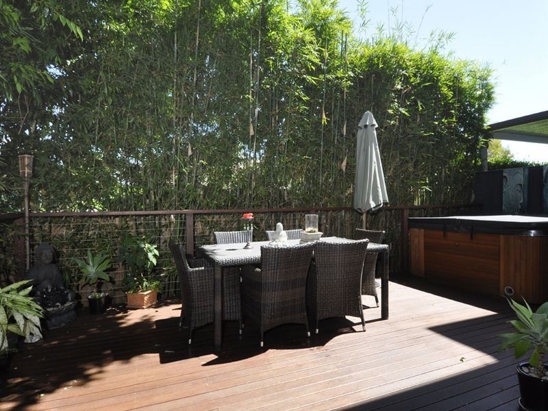 1/40 Middle Street, Labrador QLD 4215