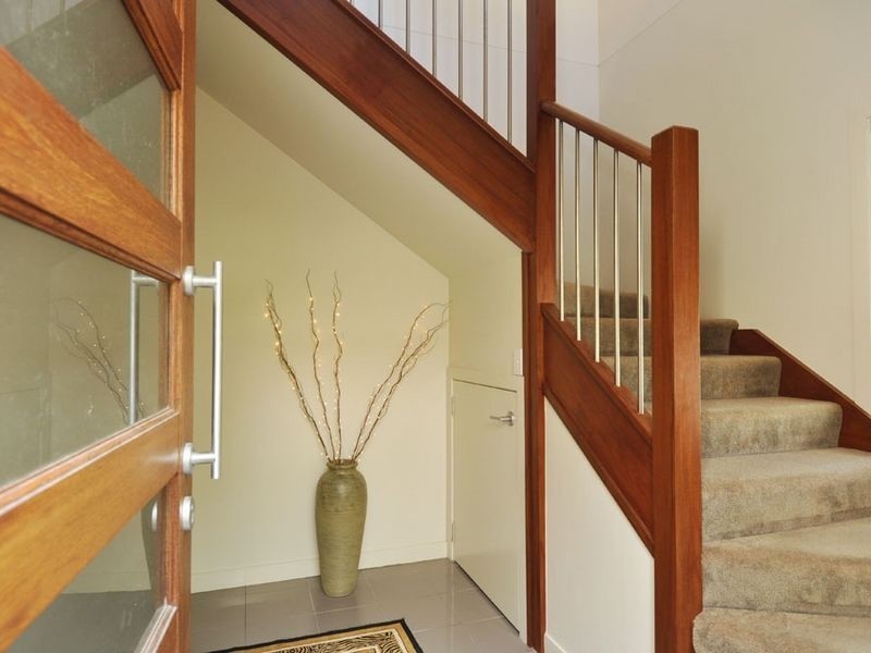 1/40 Middle Street, Labrador QLD 4215