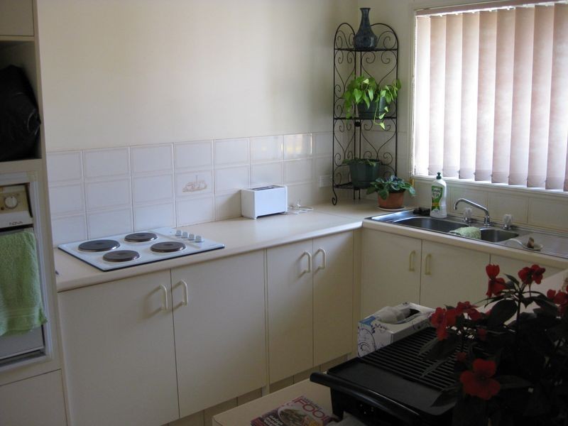 2/6 Calvary Court, Labrador QLD 4215