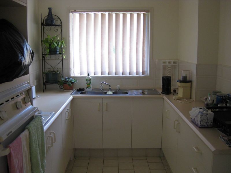 2/6 Calvary Court, Labrador QLD 4215